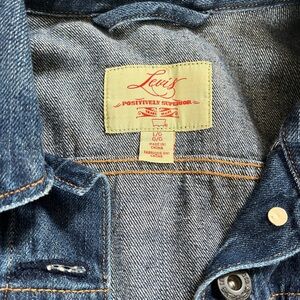 Levi's  POSITIVELY SUPERIOR women’s